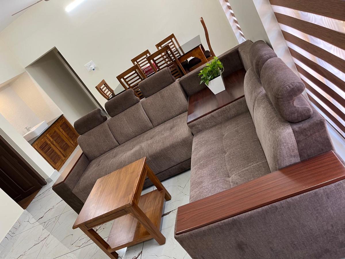Solomon Apartments,Alappuzha Beach. المظهر الخارجي الصورة