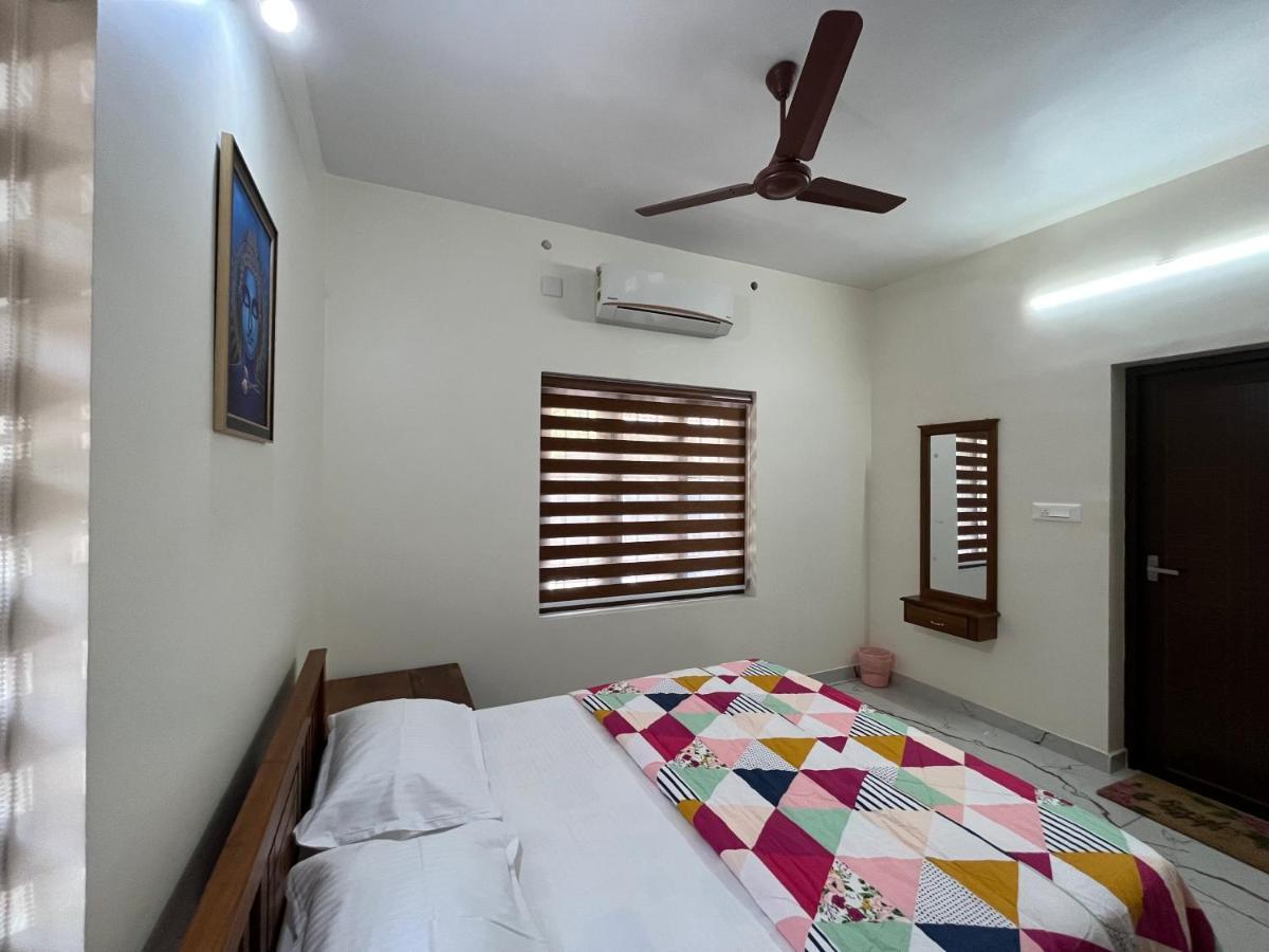 Solomon Apartments,Alappuzha Beach. المظهر الخارجي الصورة