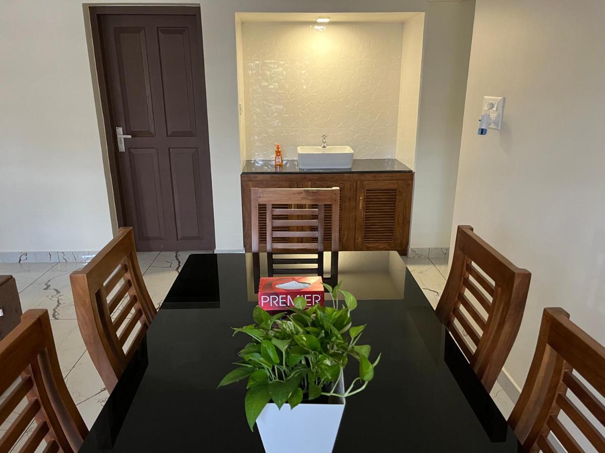 Solomon Apartments,Alappuzha Beach. المظهر الخارجي الصورة
