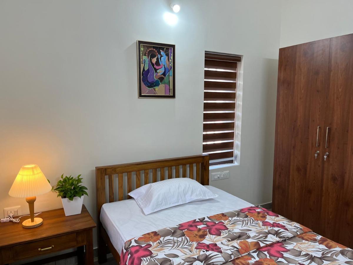 Solomon Apartments,Alappuzha Beach. المظهر الخارجي الصورة