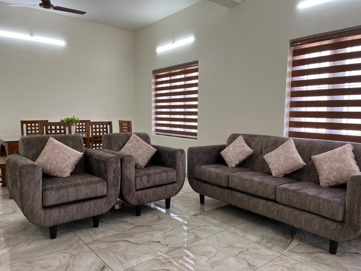 Solomon Apartments,Alappuzha Beach. المظهر الخارجي الصورة