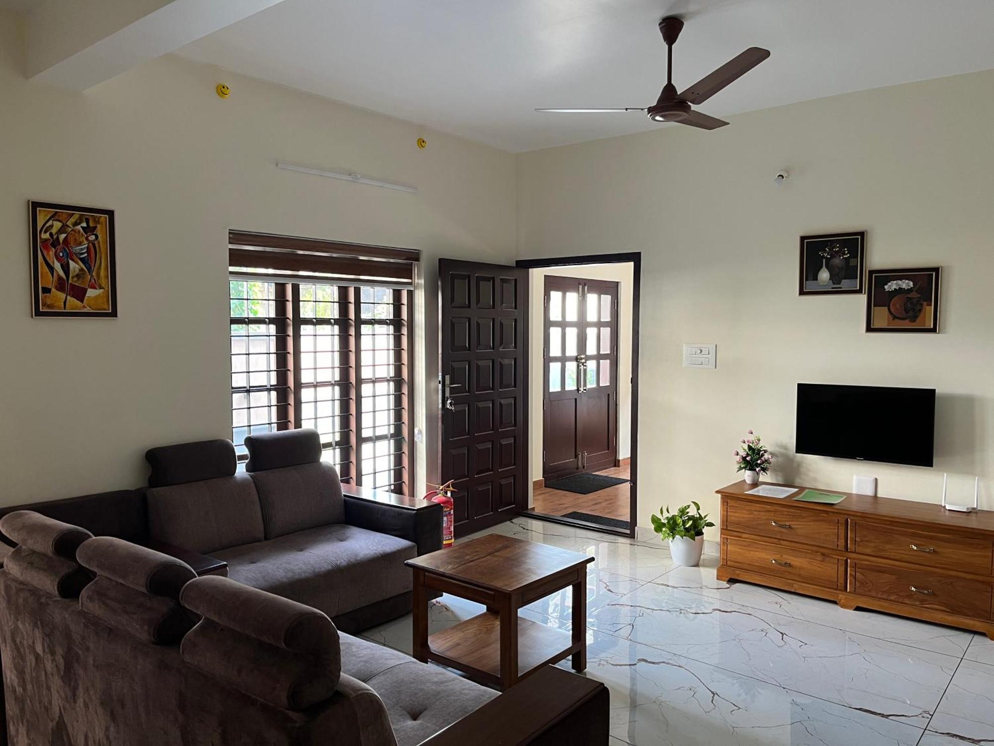 Solomon Apartments,Alappuzha Beach. المظهر الخارجي الصورة