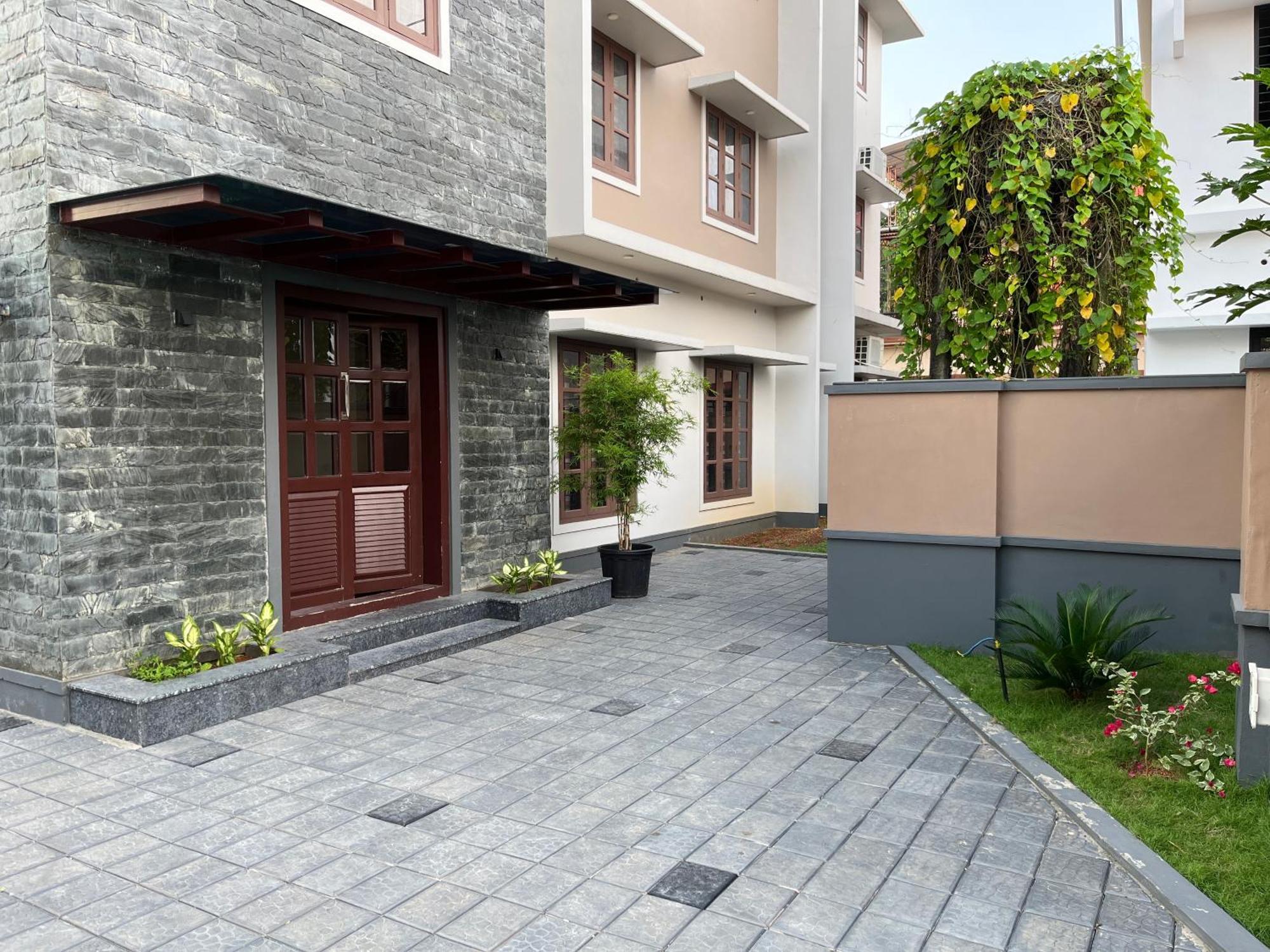 Solomon Apartments,Alappuzha Beach. المظهر الخارجي الصورة